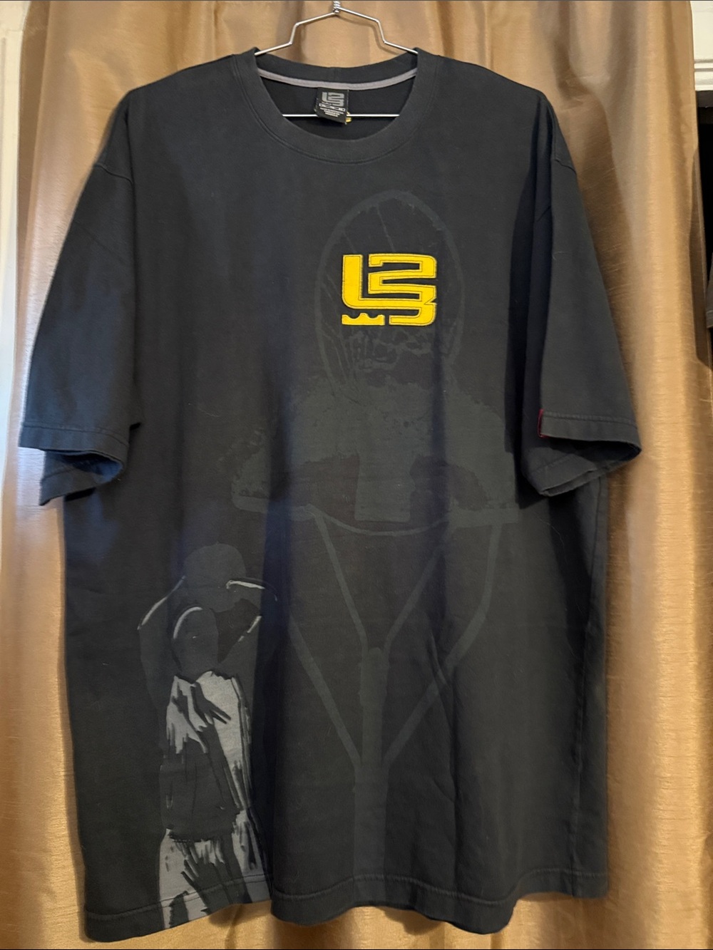NIKE LEBRON JAMES “ free throw” graphic Tee XL TALL SIZE 2011